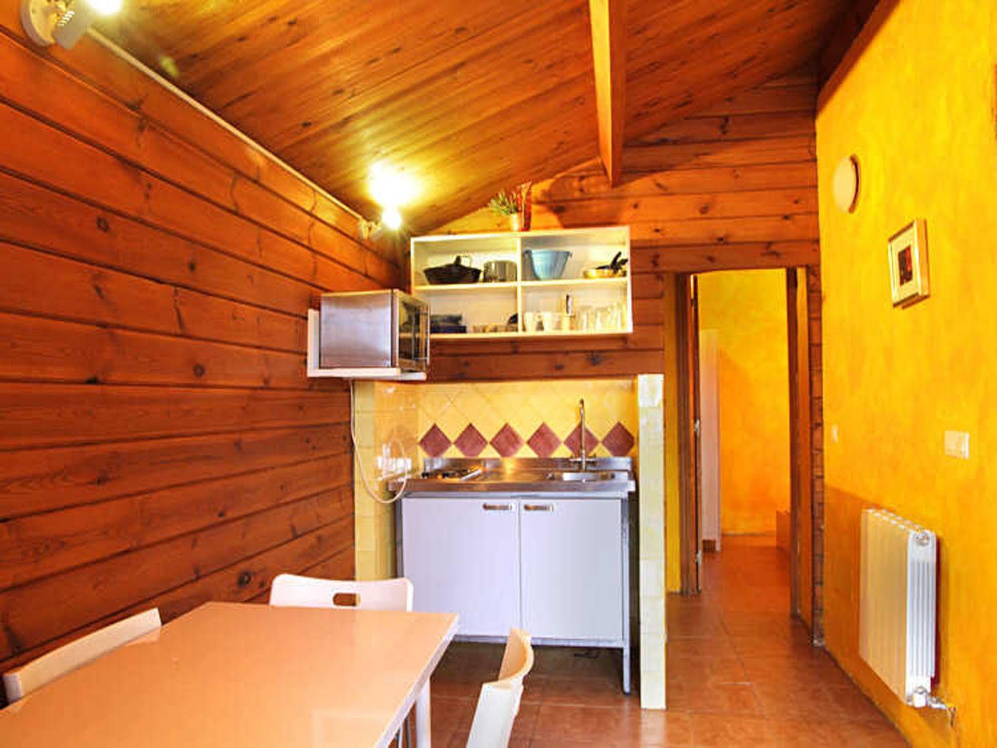 Fuente Del Lobo Glamping & Bungalows - Adults Only Pinos Genil Exterior photo