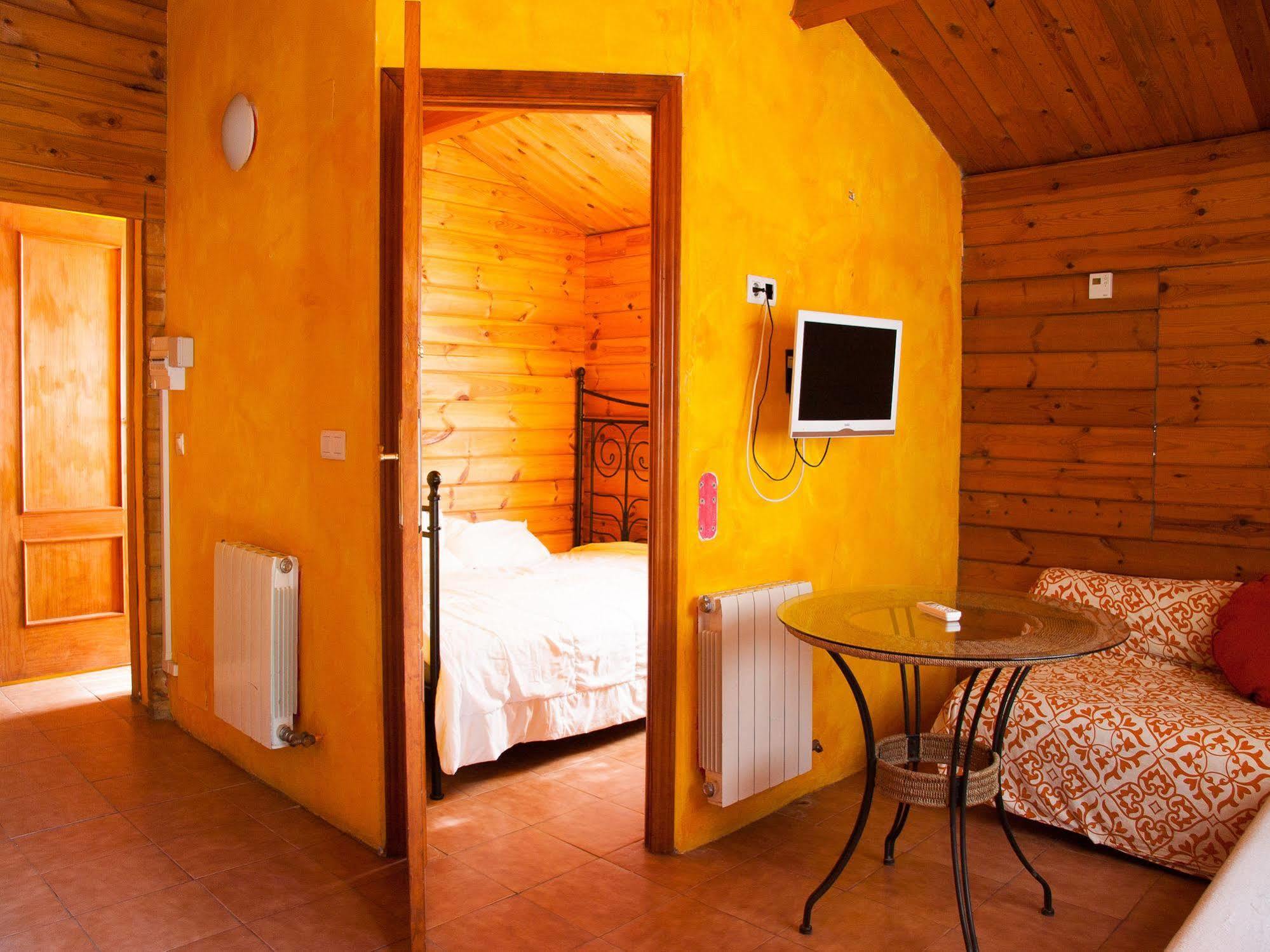 Fuente Del Lobo Glamping & Bungalows - Adults Only Pinos Genil Exterior photo